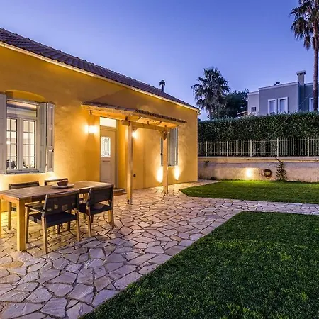 Charming Kiklamino In Agios Mattheos * Chania (Crete)